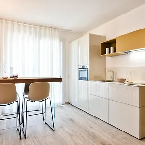 Albamarina Hotel apartamentowy